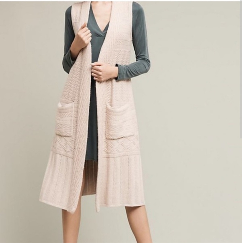 Angel of the North beige long sweater Size Small